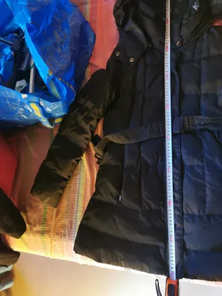 Abrigo plumífero Zara negro mujer