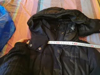 Abrigo plumífero Zara negro mujer