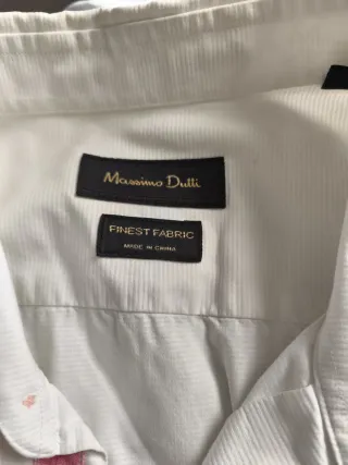 Camisa blanca Massimo Dutti con detalle rosa