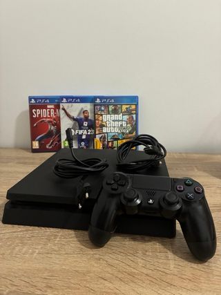 PS4 Slim Nera + 3 Giochi