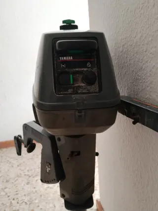 Motor fueraborda Yamaha 2'2kw