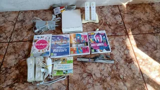 Consola Wii + 5 Giochi