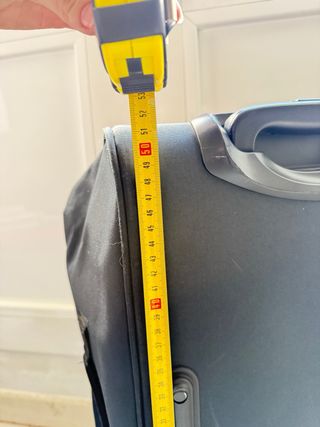 Maleta de cabina Eastpak negra