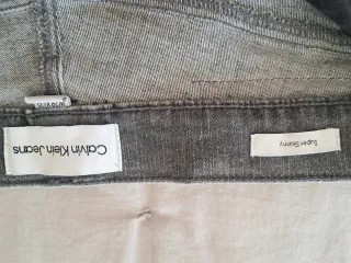 Vaqueros grises Calvin Klein hombre/niño