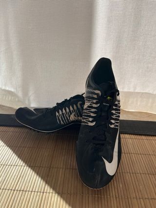 Zapatillas Nike Clavos Running Negras Blancas