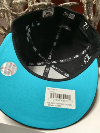 Gorra New Era 59Fifty NY Negra y Turquesa 7.1/4