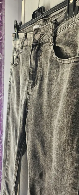 Pantalón vaquero pitillo elástico efecto push up