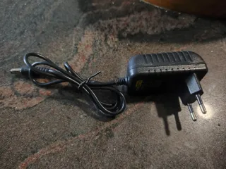 Aspirador de Uñas KM-868-1 80W