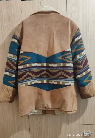 Chaqueta de ante con forro sherpa