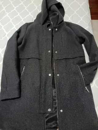 Abrigo paño gris con capucha