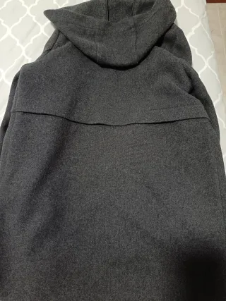 Abrigo paño gris con capucha