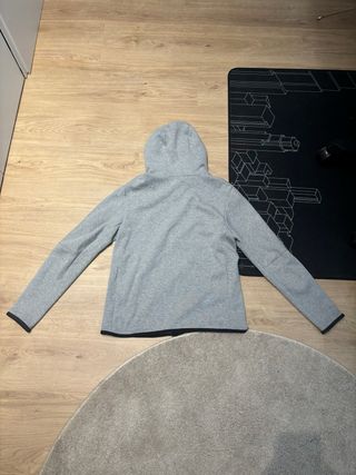 Chaqueta Nike Tech Gris