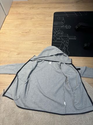 Chaqueta Nike Tech Gris