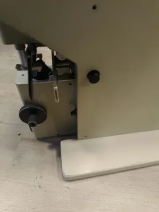 Proyector de perfiles Nikon Beige