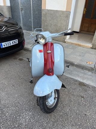 Lambretta LI 150 restaurada + otra