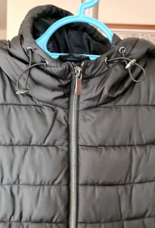 Chaleco térmico con capucha mujer negro