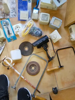 Lote herramientas construcción y electricidad