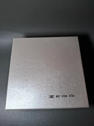 Supporto Smartphone/Tablet Cane Legno