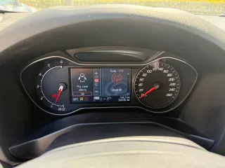 Ford Mondeo 200cv diesel