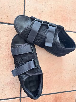 Zapatos postoperatorio negros