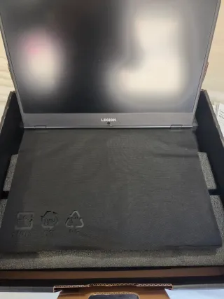 Lenovo Legion Y540-17 I7-9750H 16GB GTX1650