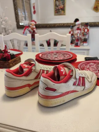 Zapatillas Adidas Forum Vintage Rojas y Blancas