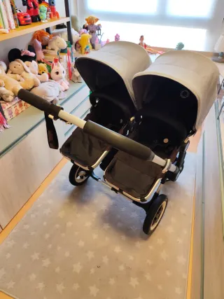 Bugaboo Donkey 2 Sillas Gemelar + Extras