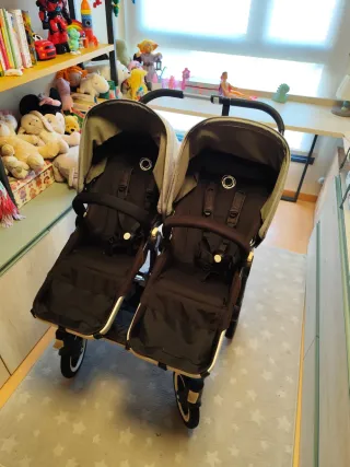 Bugaboo Donkey 2 Sillas Gemelar + Extras