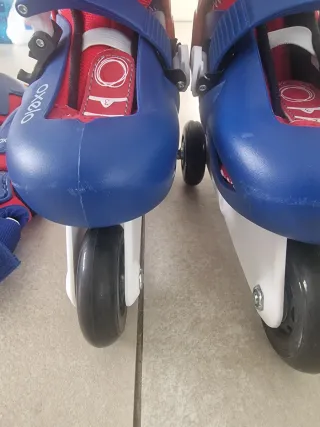 Patines infantiles Oxelo play 3 con protecciones.