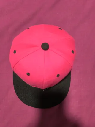 Gorra Fucsia y Negra