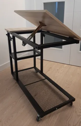 Mesa Auxiliar Metálica y Madera