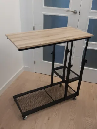 Mesa Auxiliar Metálica y Madera