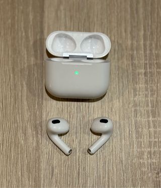 AirPods 3ª Gen con Custodia di Ricarica
