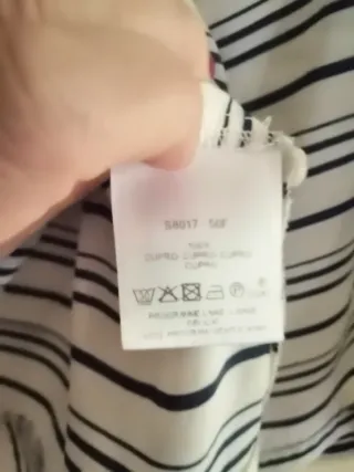 Blusa Caroll Rayas Blancas y Negras