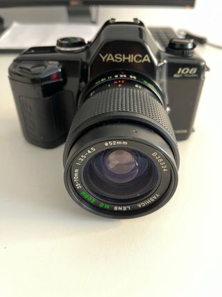 Cámara Yashica 108 Multi Program
