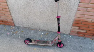 Patinete Oxelo rosa y negro