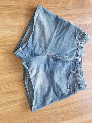 Pantalón corto vaquero azul