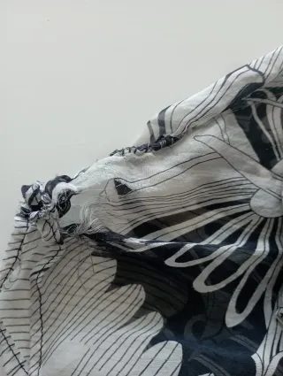 Blusa de seda estampada