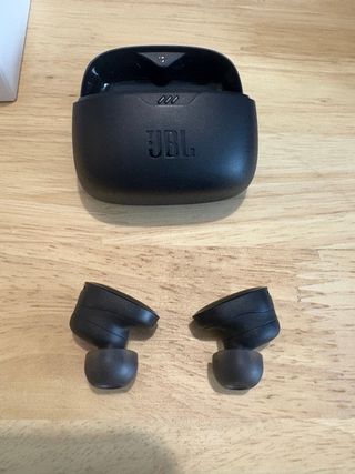 JBL Tune Buds Negro