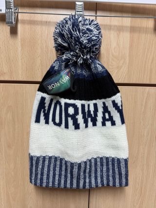 Gorro WAYNOR NORUEGA pompón azul blanco