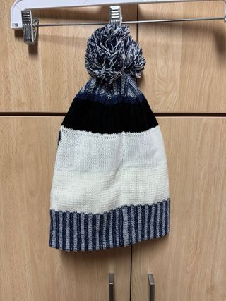 Gorro WAYNOR NORUEGA pompón azul blanco
