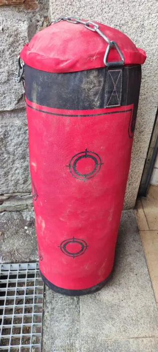 Saco de boxeo rojo