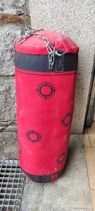 Saco de boxeo rojo