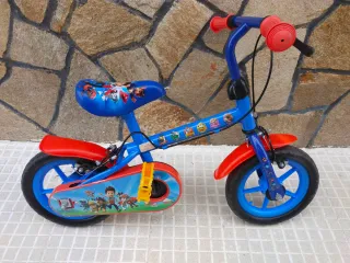 Bicicleta infantil Paw Patrol azul y rosa