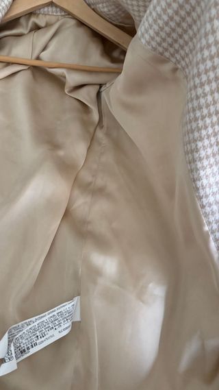 Chaqueta Zara oversize beige