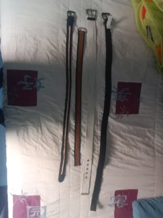Cinturones varios colores Algunos son de marca