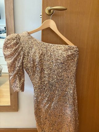 Vestido lentejuelas dorado