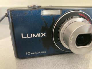 Cámara Digital Panasonic Lumix 10 MP