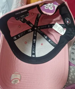 Gorro New Era 9FORTY Rosa LA