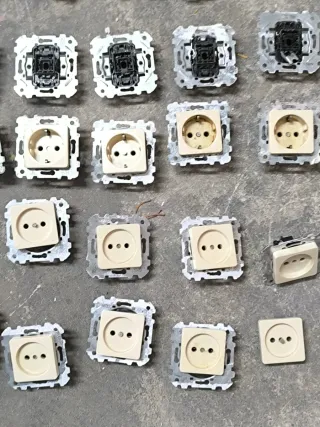 Mecanismos Niessen Serie 5000 Lissa